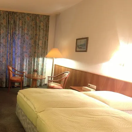 Stadt Steinbach 3* Steinbach im Taunus